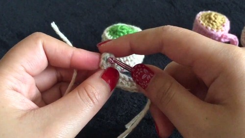 Crochet Mini Mugs Amigurumi Pattern 7
