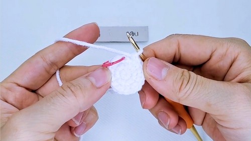 Crochet Mini Rabbit Amigurumi Pattern 1