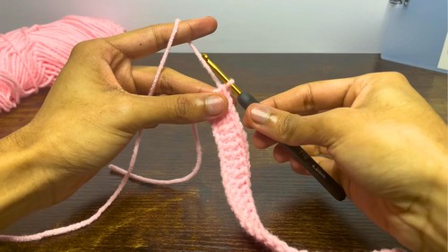 Crochet Mini Rolled Cake Pattern 3