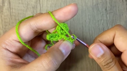 Crochet Mini Strawberry Pattern 6