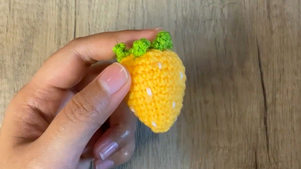 Crochet Mini Strawberry Pattern 8