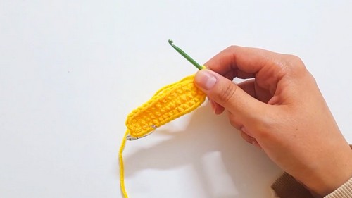 Crochet Minion Hair Clip Pattern 3