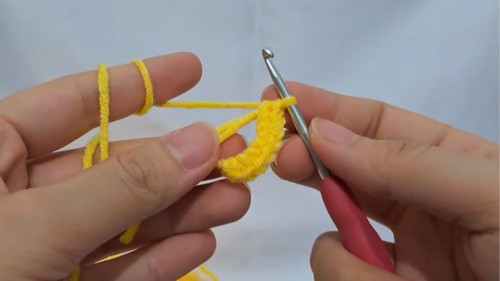 Crochet No-sew Rubber Duck Pattern 1