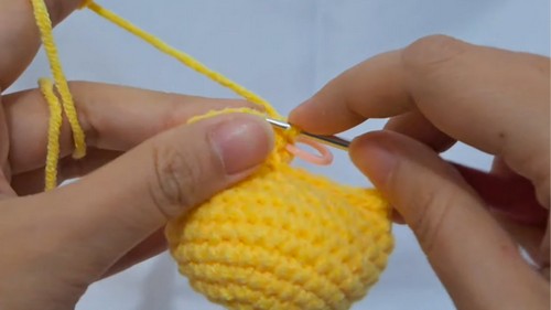 Crochet No-sew Rubber Duck Pattern 4