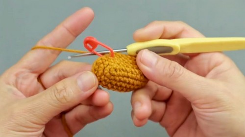 Crochet Owl In A Wizard Hat Pattern 2