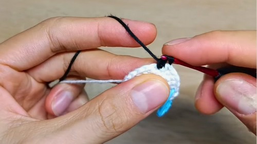 Crochet Panda Keychain Pattern 2