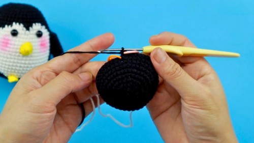 Crochet Penguin Amigurumi Pattern 3