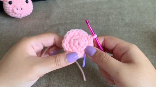 Crochet Pig Keychain Pattern 2