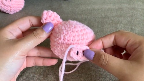 Crochet Pig Keychain Pattern 7