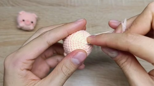 Crochet Piggy Keychain Pattern 5