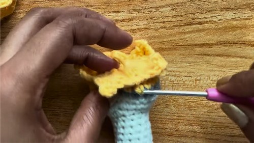 Crochet Pop Light Stick Pattern 6