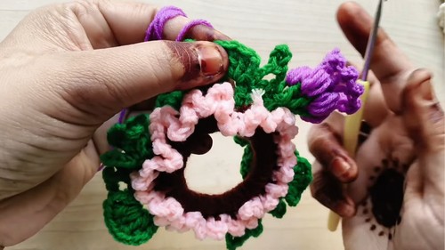 Crochet Puff Flower Scrunchie Pattern 7