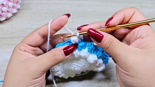 Crochet Puff Stitch Bag Pattern 6