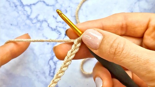 Crochet Pumpkin Amigurumi Pattern 1