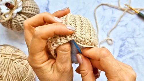 Crochet Pumpkin Amigurumi Pattern 6