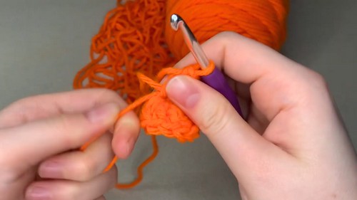 Crochet Pumpkin Coaster Pattern 2