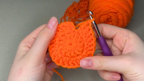 Crochet Pumpkin Coaster Pattern 4
