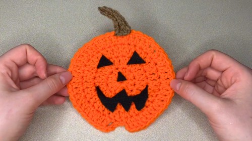 Crochet Pumpkin Coaster Pattern 7
