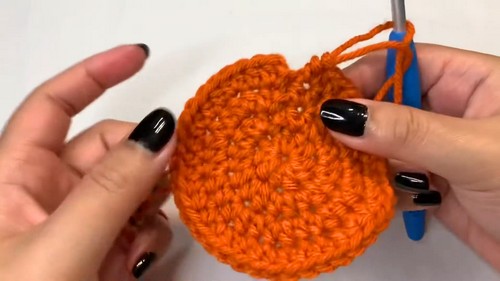 Crochet Pumpkin Treat Bag Pattern 4