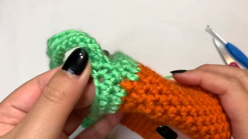 Crochet Pumpkin Treat Bag Pattern 6
