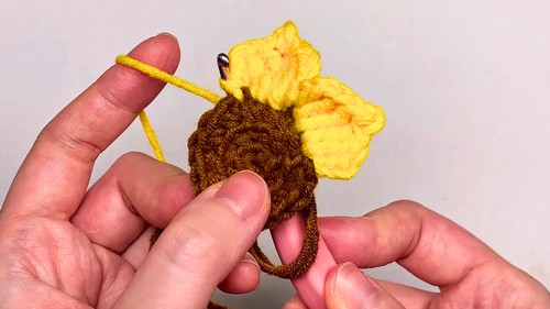 Crochet Rainbow Round Blanket Pattern 7