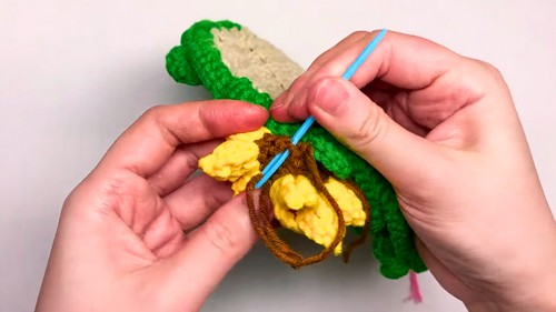 Crochet Rainbow Round Blanket Pattern 8