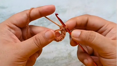 Crochet Reindeer Ornament Pattern 1