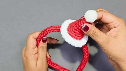 Crochet Santa Claus Headband Pattern 7