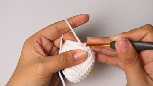 Crochet Snoopy Amigurumi Pattern 4