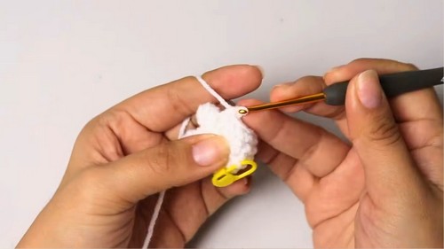 Crochet Snoopy Amigurumi Pattern 5