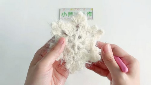 Crochet Snowflake Hat Pattern 3