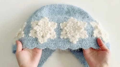 Crochet Snowflake Hat Pattern 7