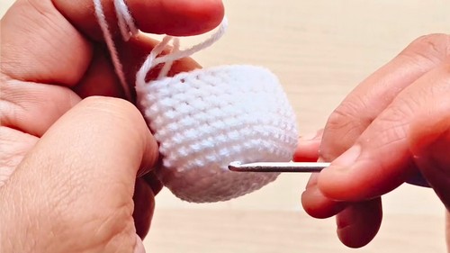 Crochet Snowman Amigurumi Pattern 3