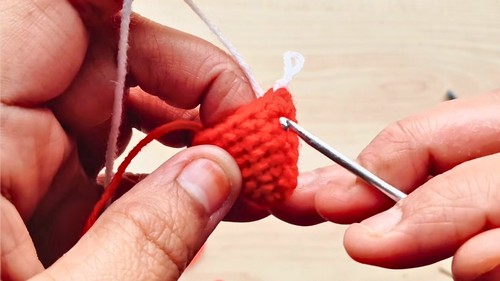 Crochet Snowman Amigurumi Pattern 6