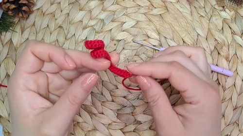 Crochet Snowman Amigurumi Pattern 6