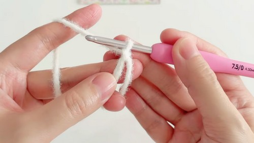 Crochet Snowman Earflap Hat Pattern 1