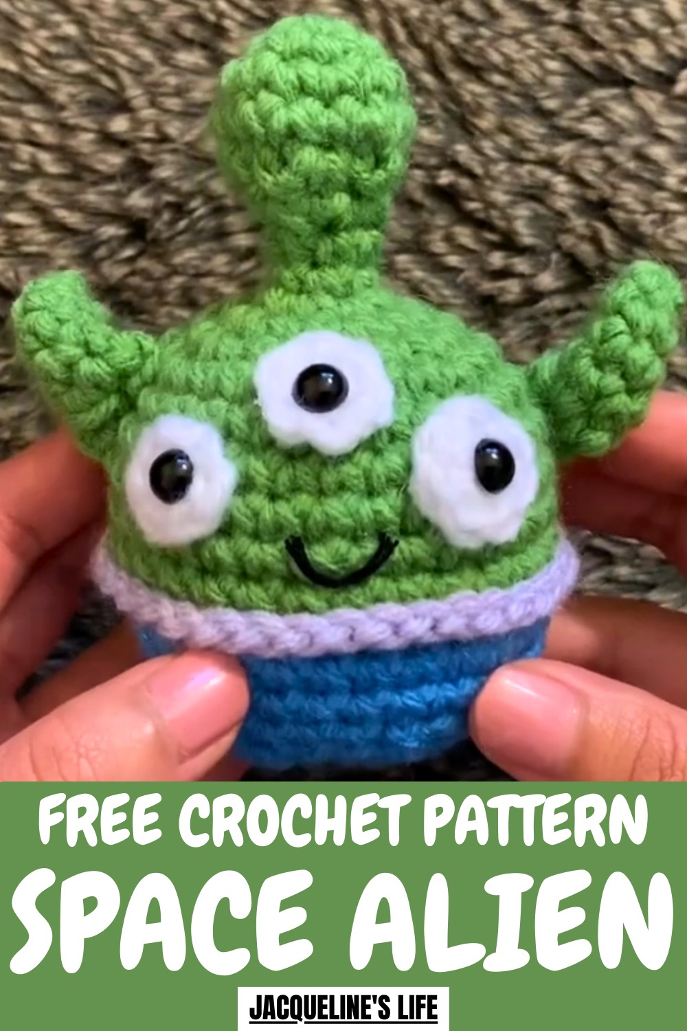 Crochet Space Alien Amigurumi Pattern
