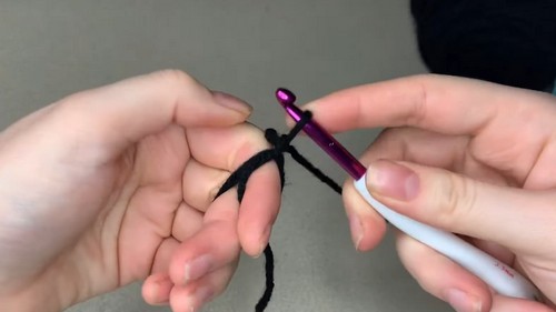 Crochet Spooky Eyeball Beanie Pattern 1