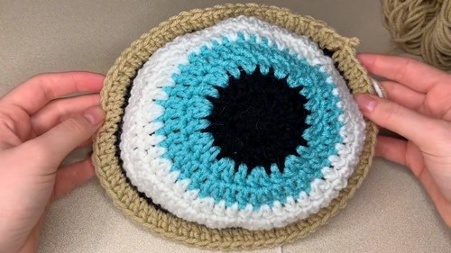 Crochet Spooky Eyeball Beanie Pattern 6