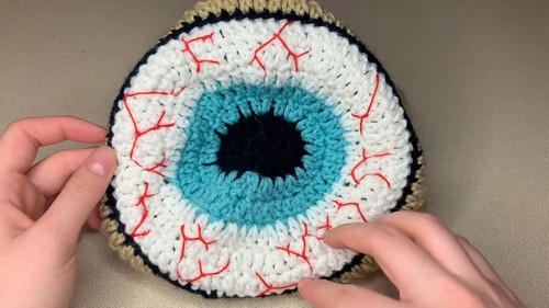 Crochet Spooky Eyeball Beanie Pattern 8