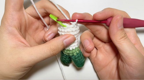 Crochet Spring Onion Pattern 5
