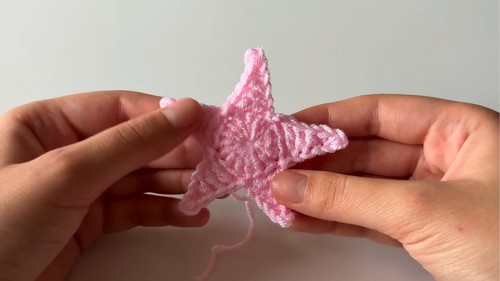 Crochet Star Granny Square Pattern 4