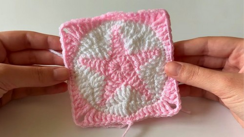 Crochet Star Granny Square Pattern 7