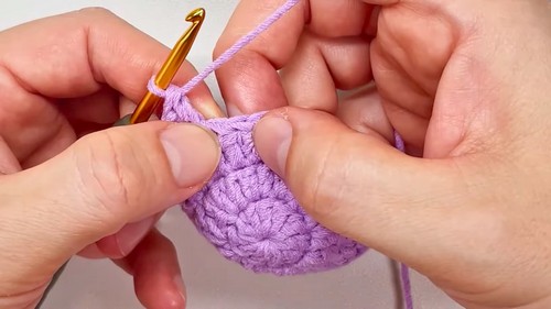 Crochet Star Mini Pouch Pattern 4