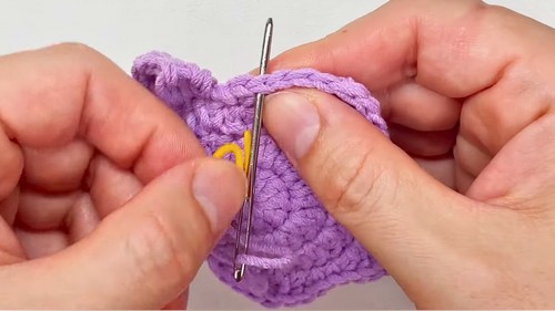 Crochet Star Mini Pouch Pattern 6