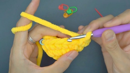 Crochet Stuffed Chicken Pattern 4