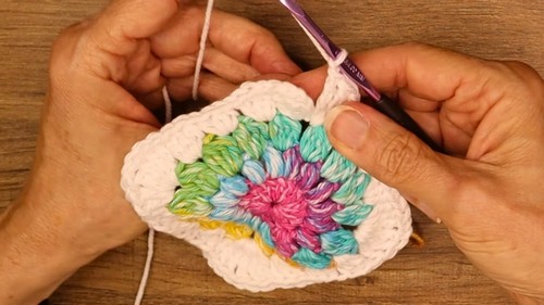 Crochet Sunburst Granny Square Pattern 7