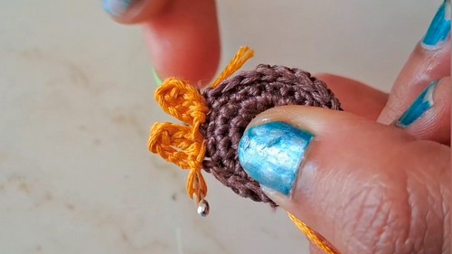 Crochet Sunflower Earrings Pattern 5