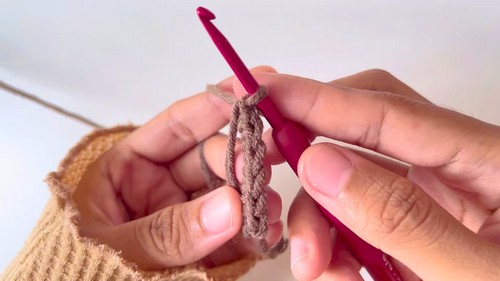 Crochet Sunflower Keychain Pattern 2