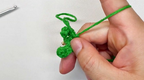 Crochet Tangerine Keychain Pattern 2